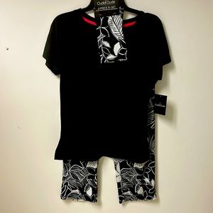 Cuddl Duds, two piece pajama set with headband xs